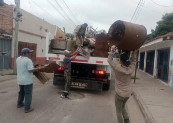 Descacharrado Masivo: Se levantaron 68 toneladas de cacharros en el Barrio Osvaldo Pos