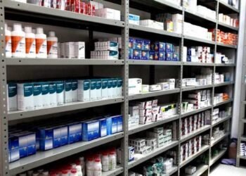 ANMAT revoca habilitaciones de 60 droguerías por certificados vencidos