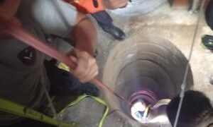 Rescataron a un hombre que había caído a un pozo de 15 metros de profundidad