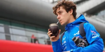 Colapinto podría hacer dos exhibiciones en Argentina