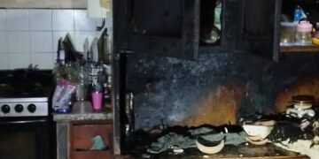 Incendio estructural con personas lesionadas.