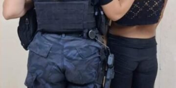 Una mujer detenida y secuestro de una moto robada