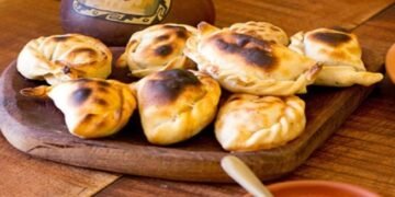 Concurso de la empanada en Orán