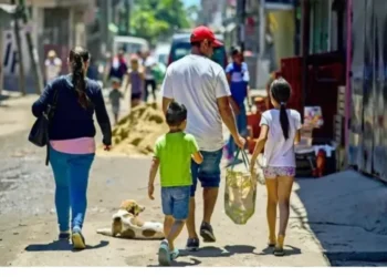 Una familia necesitó casi $1.400.000 para no ser pobre
