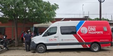 Sigue la atención del Móvil del Registro Civil en Orán