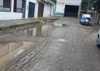 Vecinos denuncian el pésimo estado del Pasaje Lerma