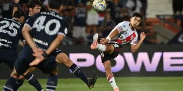 A la espera de Coudet, River empató con Independiente Rivadavia