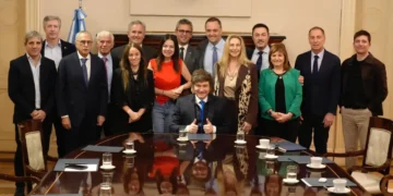 Aumento de 123%: Ministros y secretarios de Milei duplicaron su sueldo