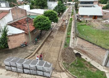 Continúan las obras de adoquinado en la ciudad