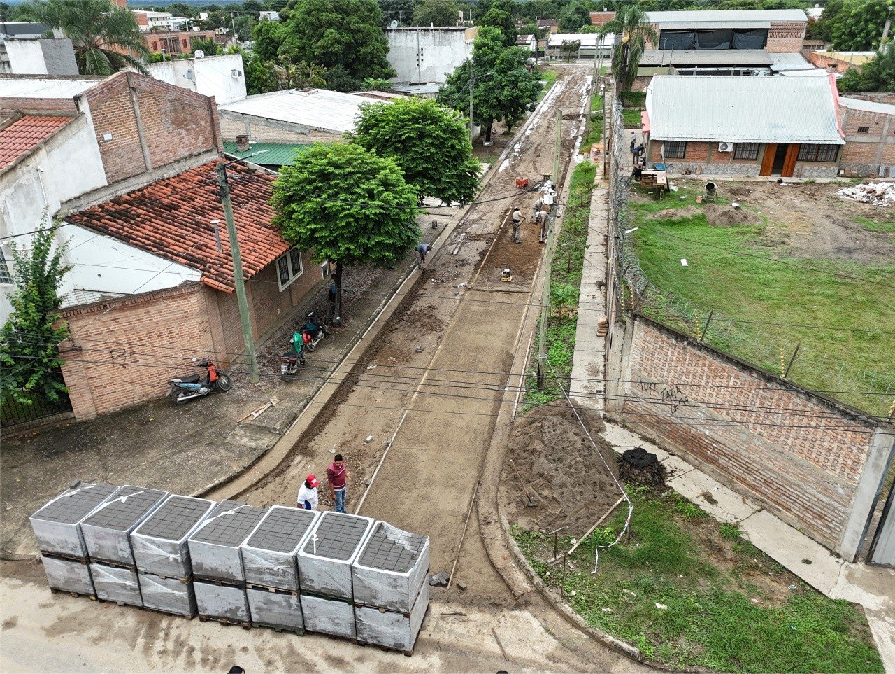 Continúan las obras de adoquinado en la ciudad - Radio Ciudad Oran