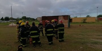 Bomberos Voluntarios se capacitaron en materiales peligrosos