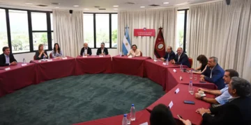 El ajuste de Sáenz alcanza solo a los cargos políticos