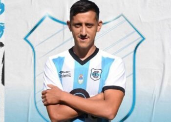 Un jugador de Gimnasia de Jujuy gritó “¡bomba!” en un avión y lo detuvieron