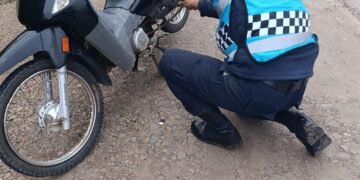 Fue demorado circulando en una moto robada