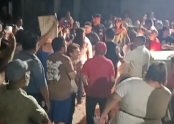 Hipólito Yrigoyen: Vecinos insultaron e increparon a la intendente Soledad Cabrera