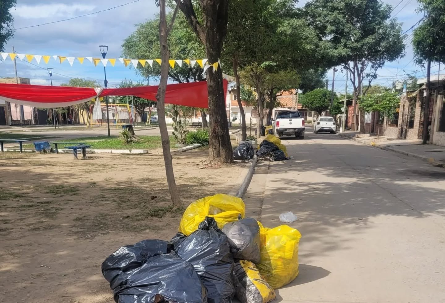 Tras la Peña de Primero de Mayo se limpió todo el sector - Radio Ciudad ...