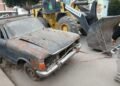 Levantan autos abandonados en la vía pública