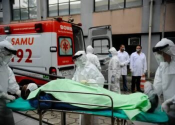 Aíslan a dos pacientes con sospecha de ébola en Brasil