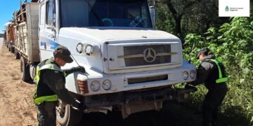 Gendarmería detuvo un convoy de 15 camiones cargados de chatarra ilegal en Aguaray