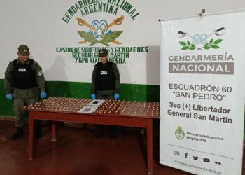 Dos hombre fueron descubiertos tras ingerir 216 cápsulas de cocaína