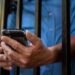 Celulares en cárceles: ENACOM autorizó bloquear líneas y chips