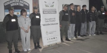 Expulsan a cinco chinos que circulaban con documentos argentinos y pasaportes sin sellos migratorios