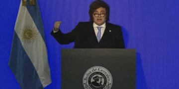 Milei anunció una baja gradual de retenciones al trigo, la cebada y la soja