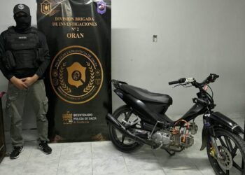 Policías recuperaron una moto robada en Orán