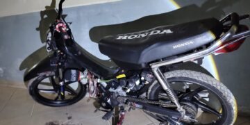 Circulaba en una moto con pedido de secuestro y fue demorado