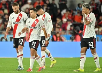Atlético Tucumán venció a River en el Monumental