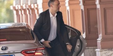 Adorni ultima detalles de su declaración jurada previo al inicio del Mundial
