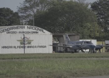 Aterrizó en Orán el avión de la Embajada de los Estados Unidos