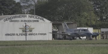 Aterrizó en Orán el avión de la Embajada de los Estados Unidos