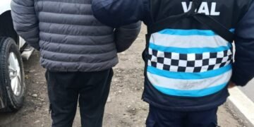 Demorado por cohecho en un control policial en Orán