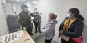 Cuatro “mulas” viajaban con 376 cápsulas de cocaína ingeridas