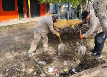 Limpieza y erradicación de microbasurales en los barrios San Ramón y Balut