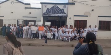 Se manifestaron estudiantes del Instituto “Ramón Carrillo” de ATSA en Orán