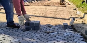 Adoquinan el Pasaje Los Tarcos del Barrio 20 de Febrero