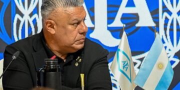 La AFA negó que la Justicia de EE.UU. haya citado a “Chiqui” Tapia y secuestrado su celular