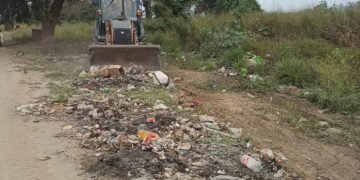 Sigue la limpieza permanente de la banquina en la Ruta 50