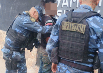La policía infraccionó a más de 10 personas en Orán