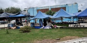 Nuevamente problemas con los puesteros en el sector del Mercado de Abasto