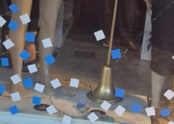 Rotura de vidriera en la calle Alvarado