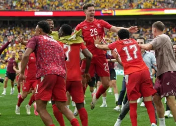 Suiza eliminó a Colombia por penales y será rival de Argentina