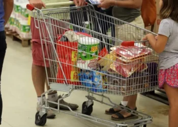 Una familia tipo necesitó más de $ 1.500.000 en junio para no ser pobre