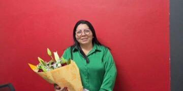 La Profesora Claudia Flores asumió interinamente la Dirección de la Escuela Técnica N° 3.134