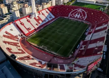 Boca jugará frente a Estudiantes en la cancha de Huracán