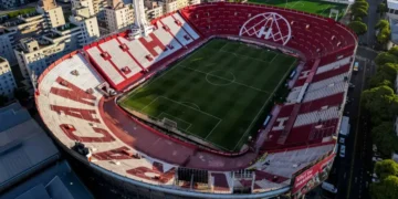 Boca jugará frente a Estudiantes en la cancha de Huracán