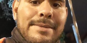 Familiares buscan a Gabriel Maximiliano Re quien trabaja en las calles de Orán