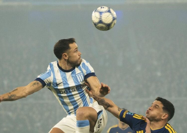 Boca Juniors y Racing Club empataron 1-1 en Avellaneda